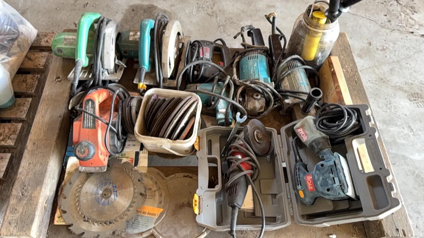 Quantity of Power Tools