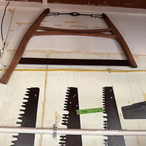 (3) Antique saws, very nice, see pics