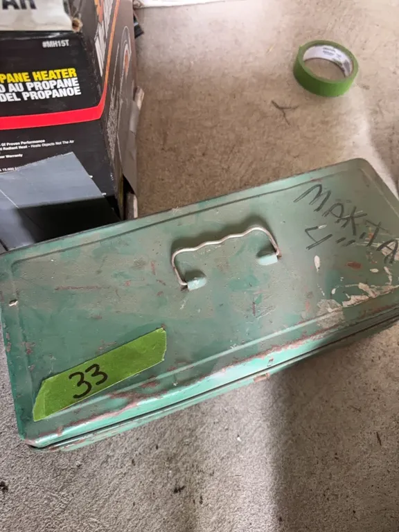 Makita grinder