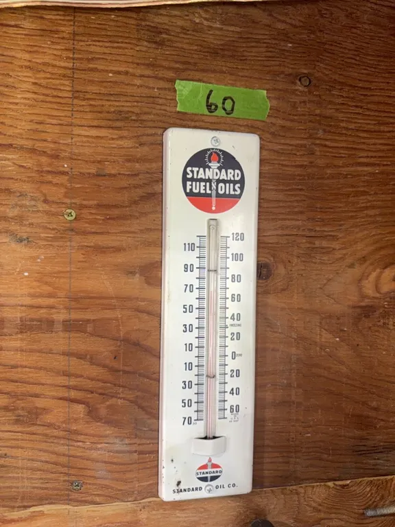 Antique thermometer, Standard oil