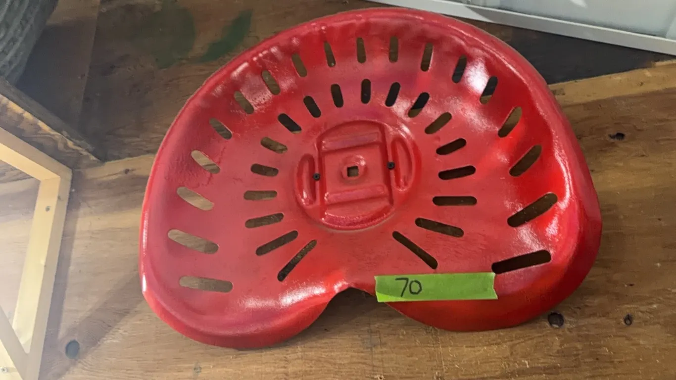 Tractor seat