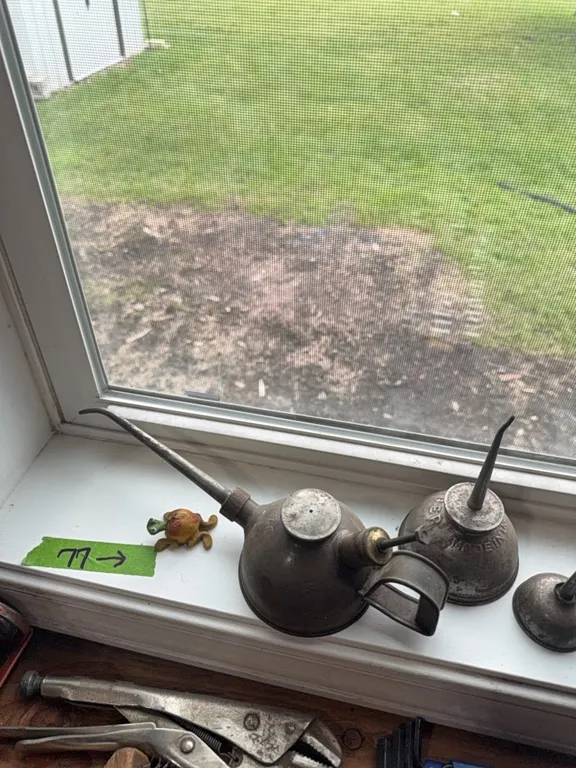Old oil cans