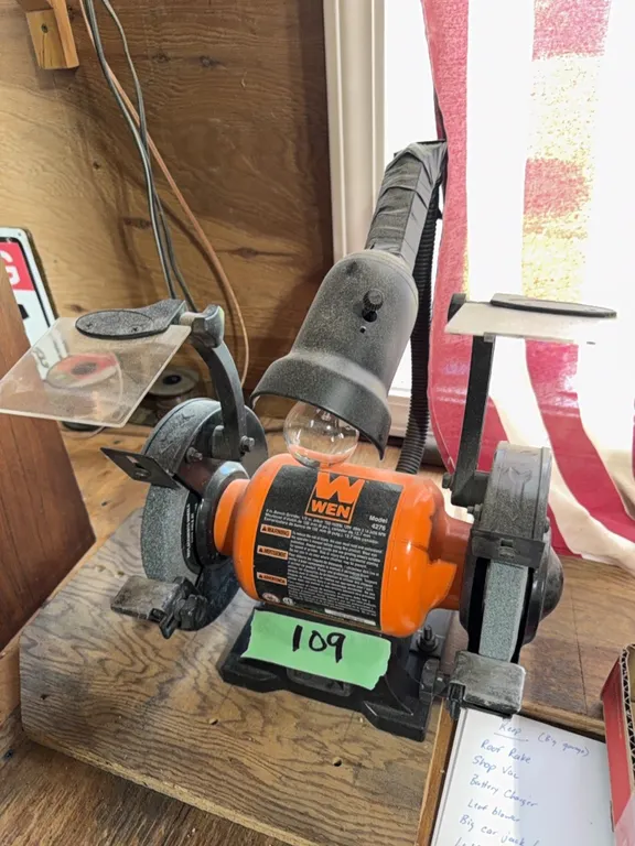 Bench grinder