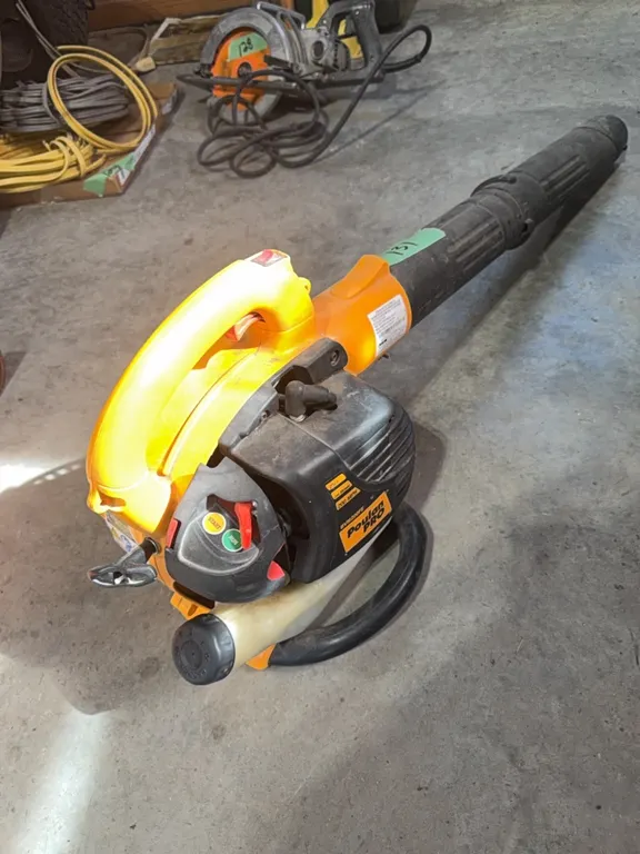 Poulan Pro gas powered blower