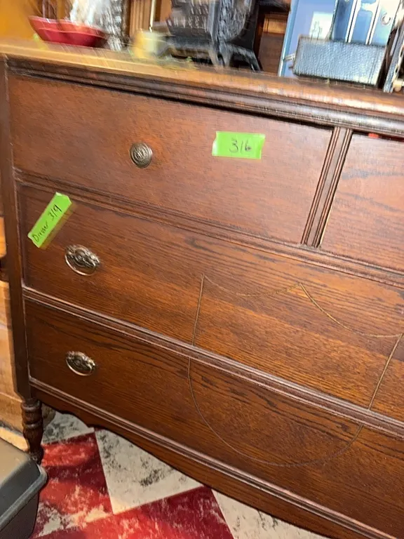 Antique dresser w/ mirror