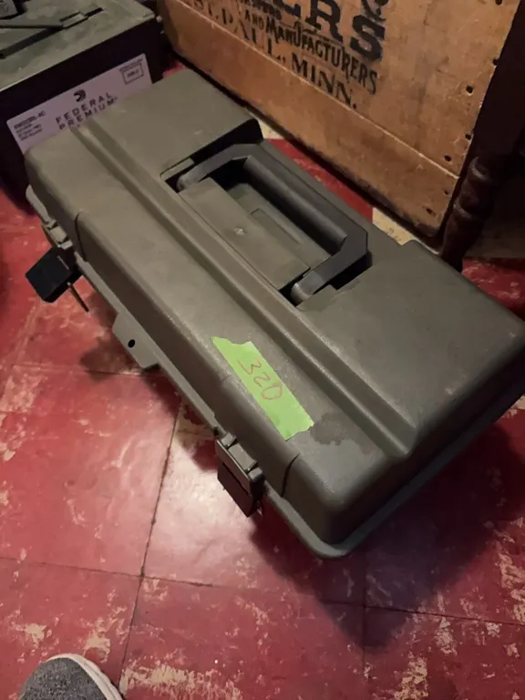 plastic hunting box, lens cleaning cloths