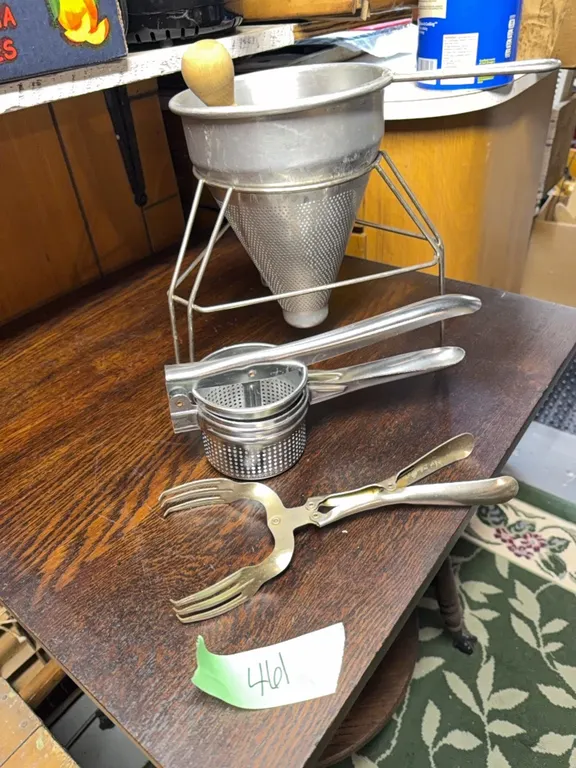 potato ricer, Berry press