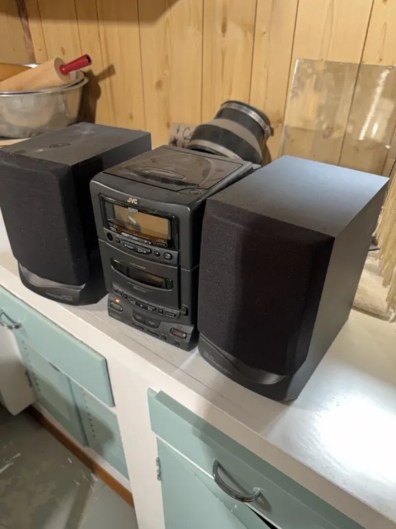 Stereo with two speakers