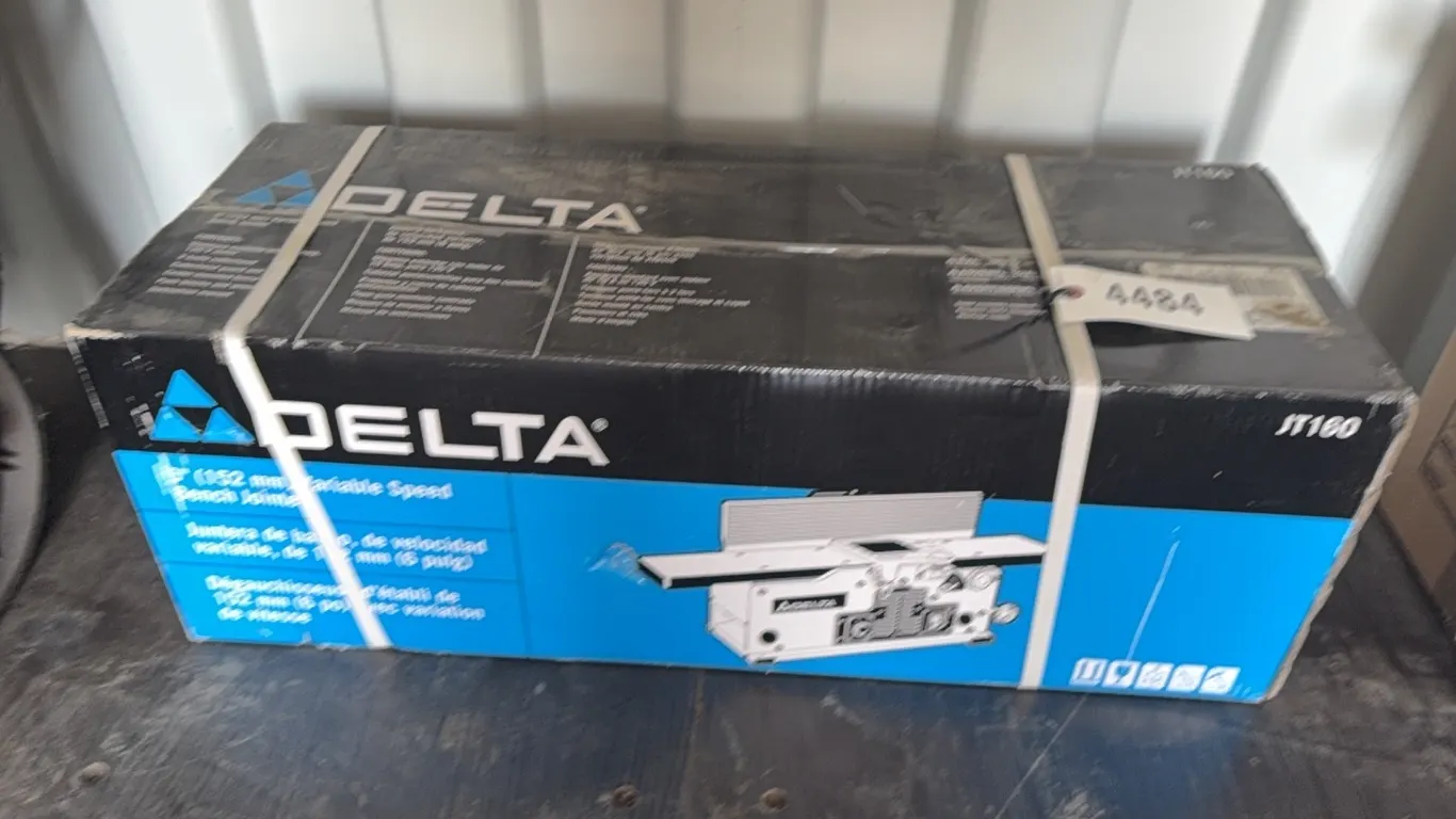ID 4484 Delta 6" Variable Speed Bench Jointer NIB