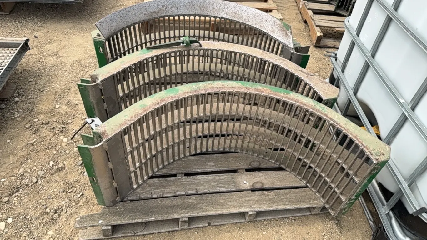 ID 4528 Large Wire Concaves set of 2
