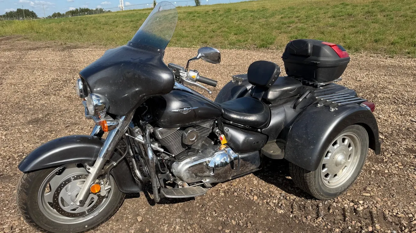 2009 Suzuki VL1500 Boulevard C-90 3-Wheeled
Motorcycle