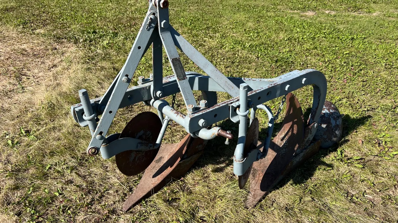 Ferguson 3PTH 2 Bottom Plow