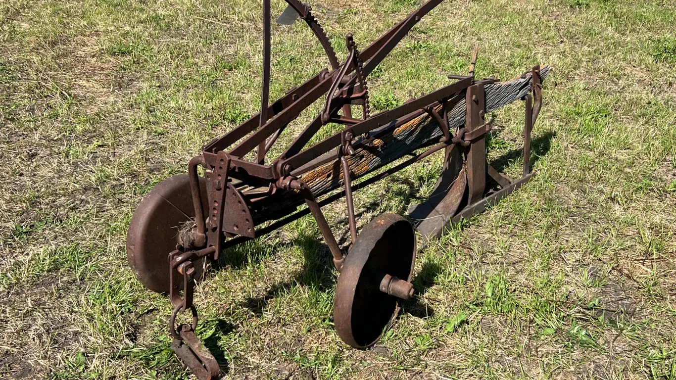 Single Bottom Plow