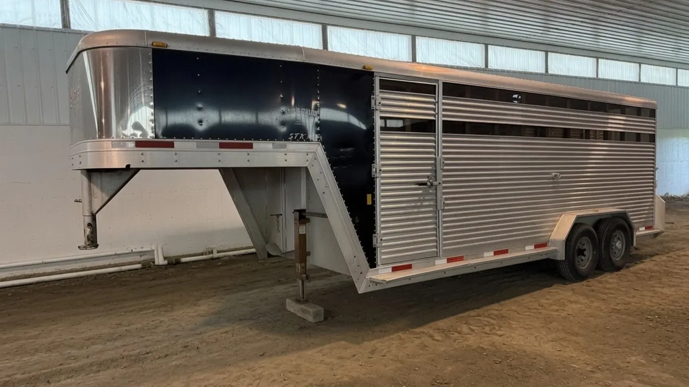 2006 20' STK-20 Aluminum T/A Stock Trailer