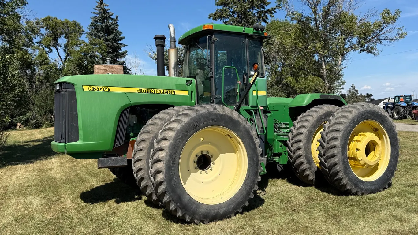 1999 John Deere 9300 4wd Tractor