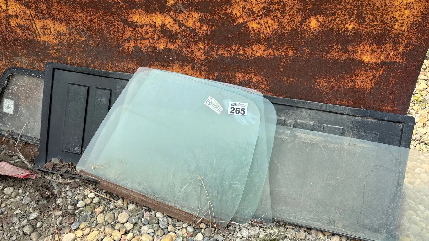 ASSORTED AUTOMOTIVE GLASS & INTERIOR PANELS
