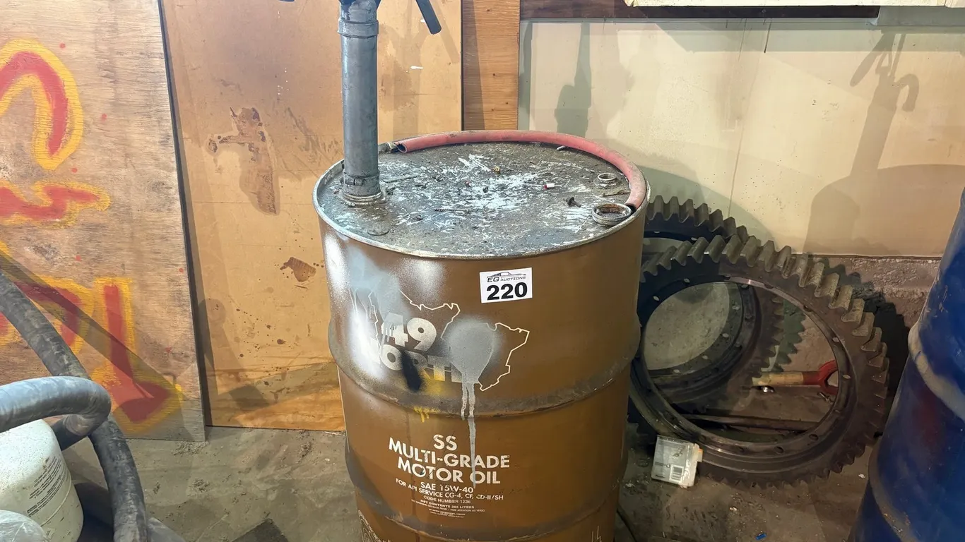 55-GALLON MOTOR OIL DRUM WITH HAND PUMP