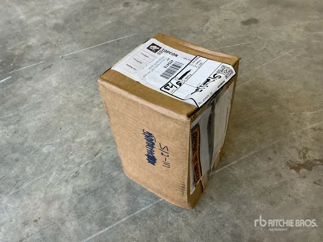 Quantity of Radio, Ext UHF Easy Proof (Unused)
