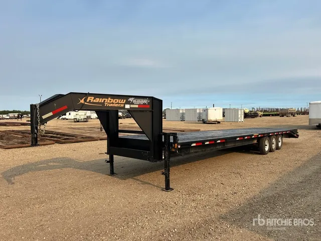 2022 Rainbow 0G7330E 35 ft Tri/A Gooseneck Equipment Trailer