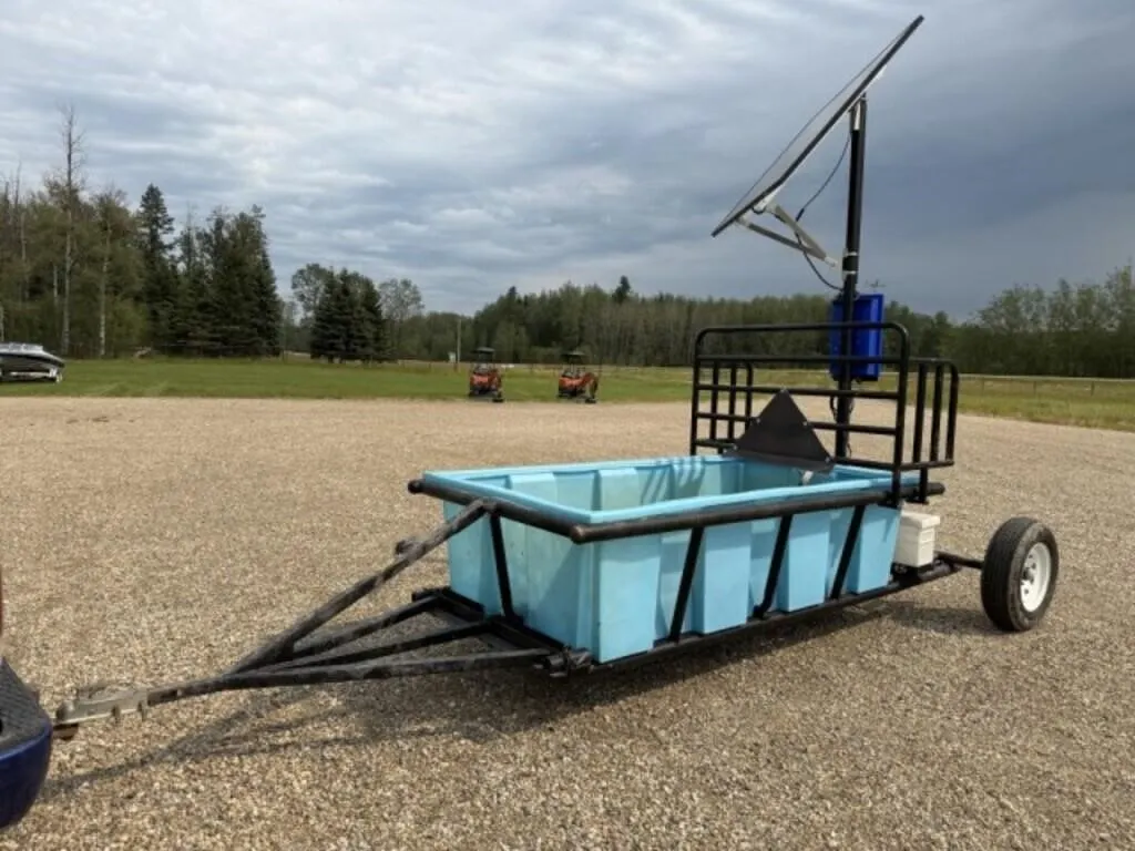 Cap Solar Portable Cattle Waterer