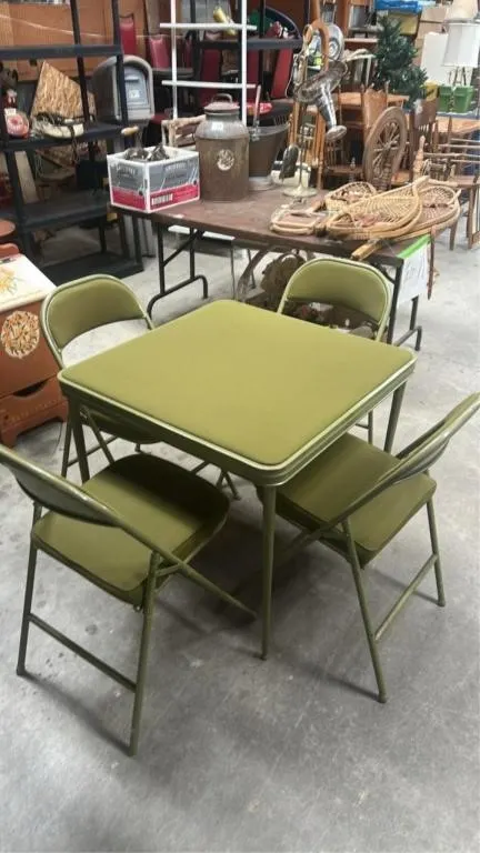 Card table & chair set