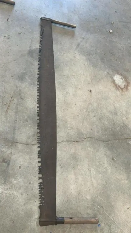 Crops cut saw