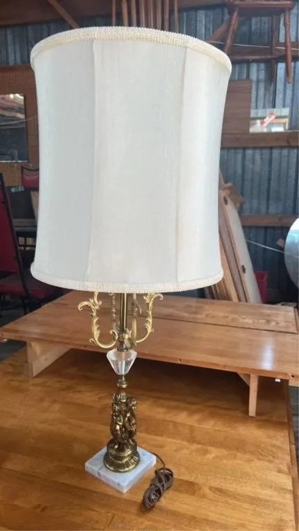 Table lamp