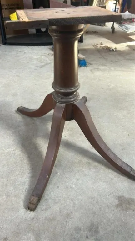 Single ped. table base