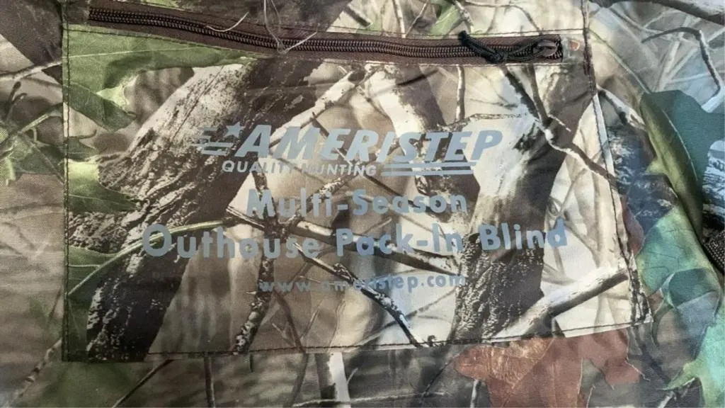 Hunting outhouse pack-in blind