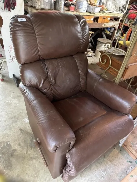 30/22/40 leather rocker recliner