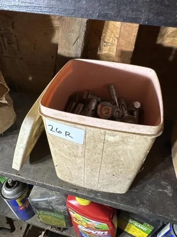 heavy-duty metal fasteners are sleeve anchors