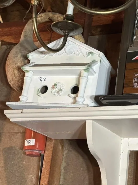 Birdhouse. White. Approx 12/12