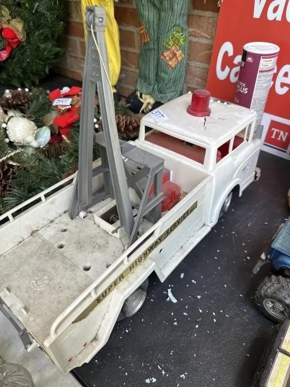 Marx Big Bruiser Super Highway Service Toy Tow