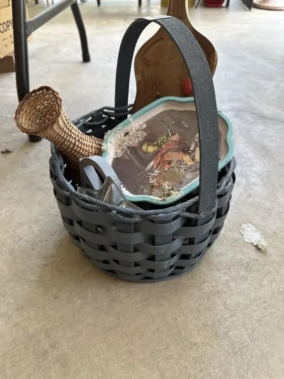 Blue basket 9x12
