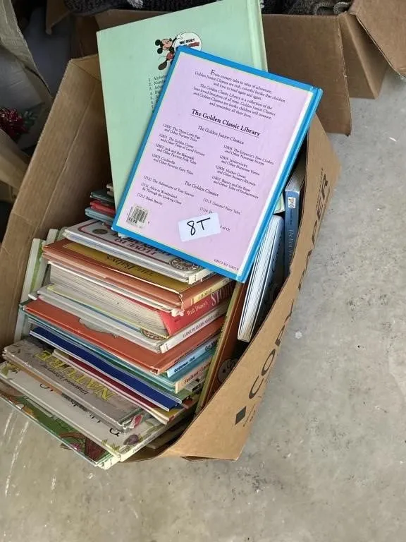Box of children�s books