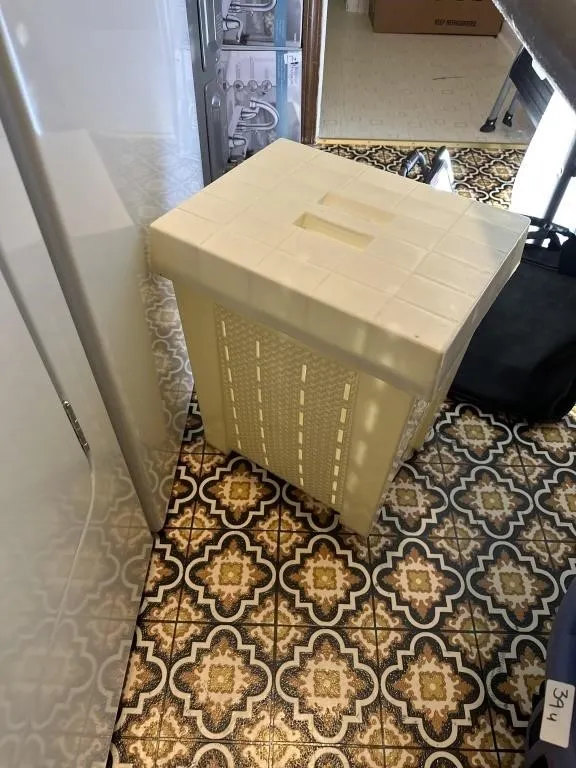 15x12x19 plastic laundry hamper with lid. Cream