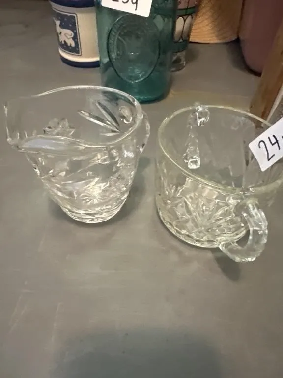Glass cream and sugar