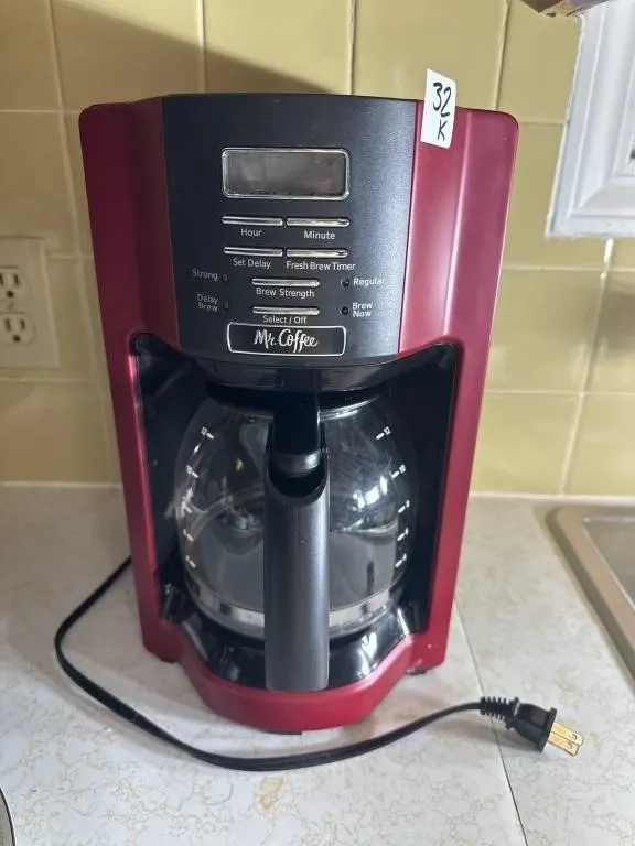 Mr coffee. Red. Woks