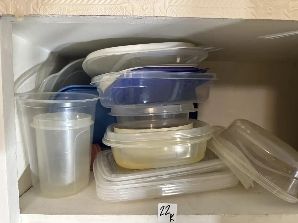 Plastic gladware misc pieces