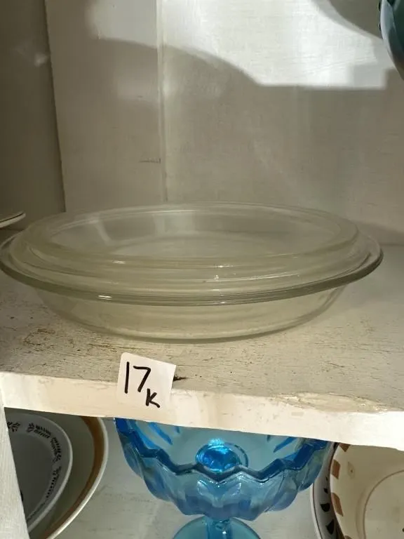 Glass pie plates 2-9 in and 1-8 in