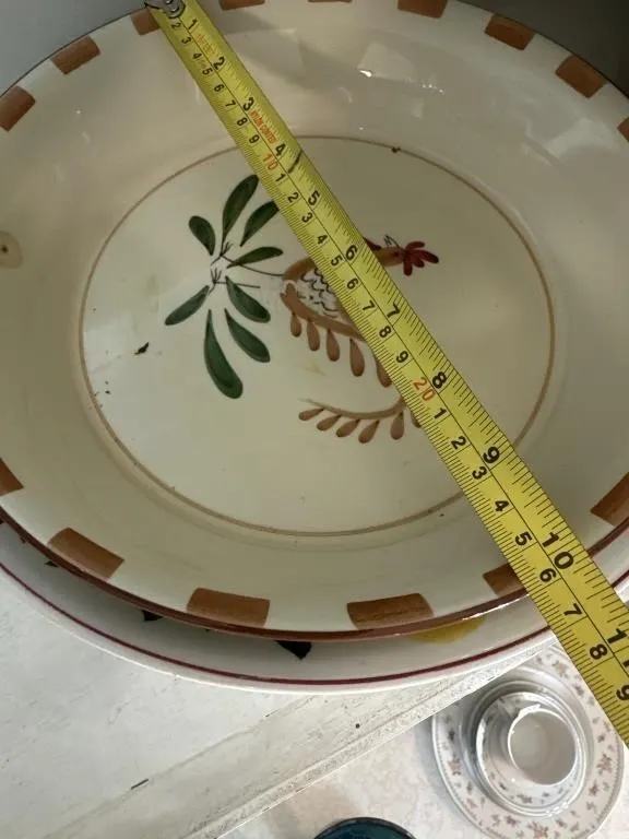 2 bowls ceramic measurements in pix