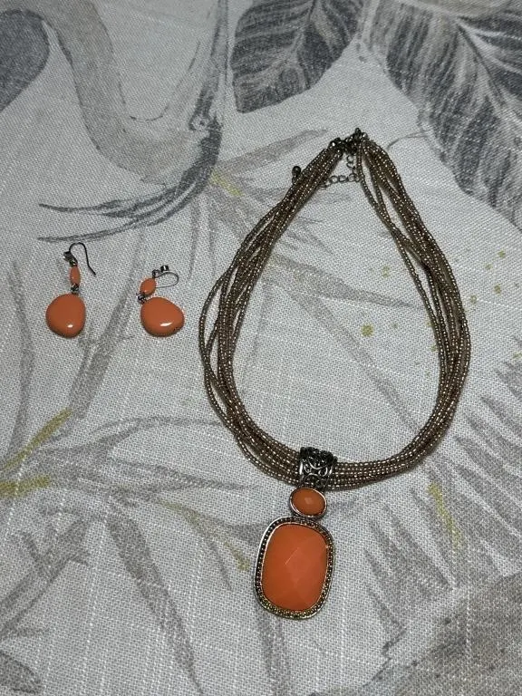 Orange necklace with earrings