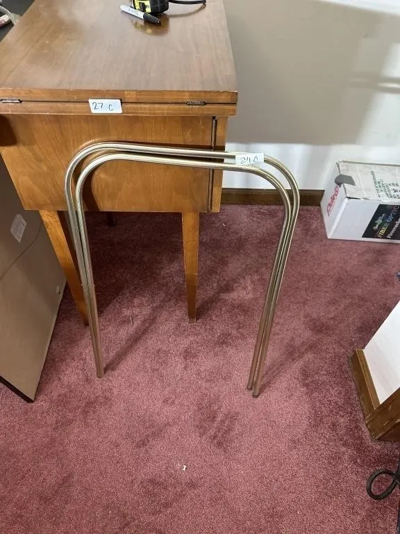 Tv tray. Missing top