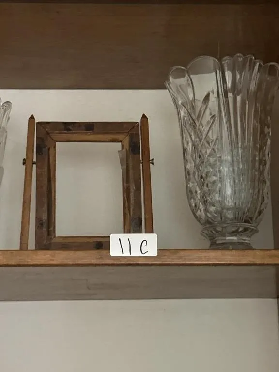 11 in Glass vase and wooden picture frame