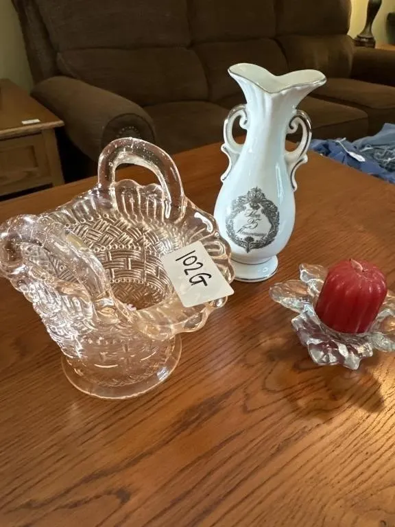 6 in 25th anniversary vase. 5x5x4 antique pink
