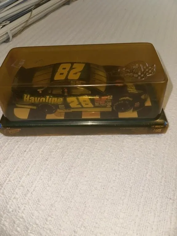 Winner's Circle 1:24 scale NASCAR diecast model