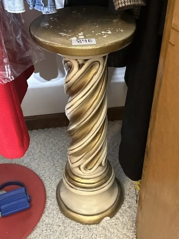 Plant pedestal. Gold and cream 19x27 in