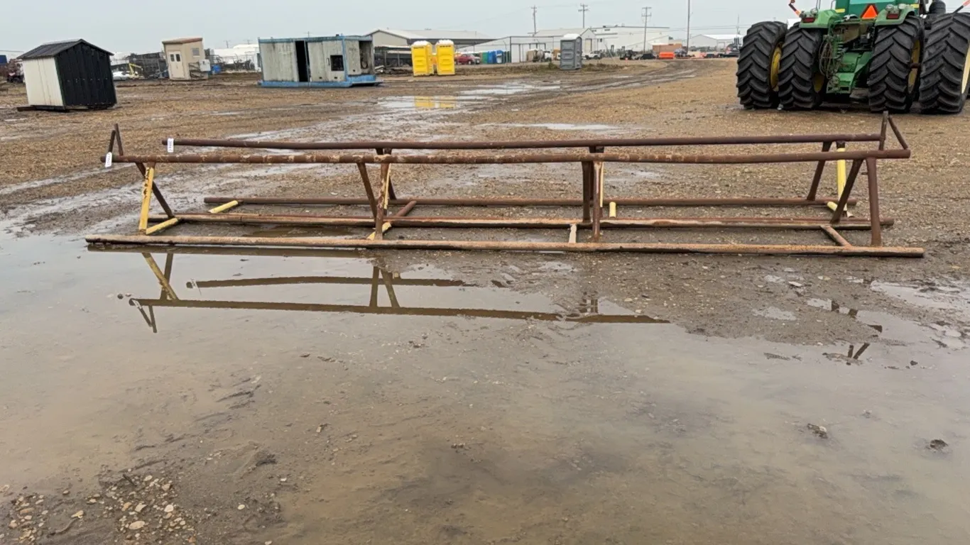 SET OF 24' (L) PIPE RACKS