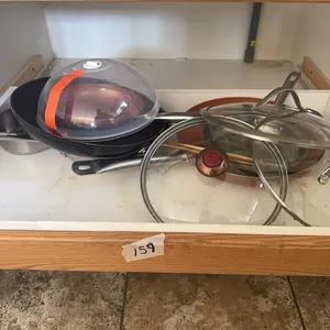 frying pans and lids