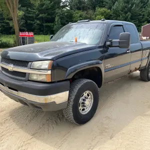 2003 Chevrolet Silverado 2500HD Pickup Truck (Has WI Title)